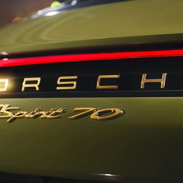 Οι πρώτες εικόνες της νέας συλλεκτικής Porsche 911 Spirit 70