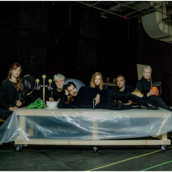 Ένας τέρας στην παράσταση 'Φράνκενσταϊν - Ο χαμένος παράδεισος'