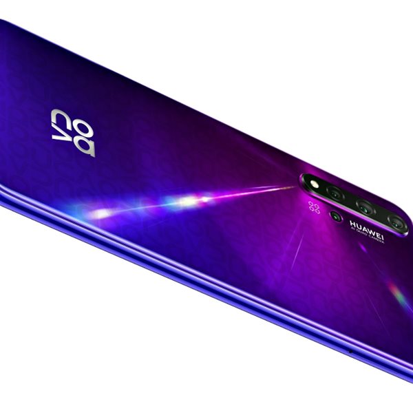 3 hot smartphones και 2 δώρα για τα Χριστούγεννα