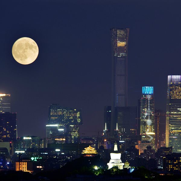 Η Κίνα θα εκτοξεύσει τεχνητό φεγγάρι πάνω από τον ουρανό της