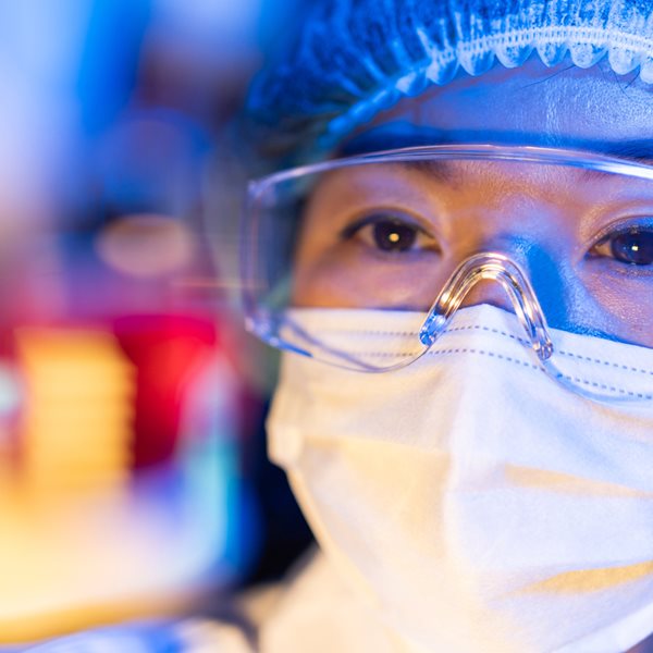 Ο κορονοϊός είναι η κορυφή του παγόβουνου σύμφωνα με Κινέζα ιολόγο