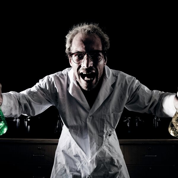 Απίστευτο: Βρέθηκε πραγματικός τρελός επιστήμονας - Σε ποια χώρα συνελήφθη;