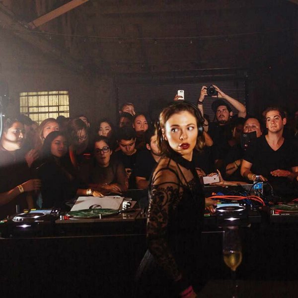 Aυτό το Σάββατο η techno Αθήνα θα χορεύει στο Techniques