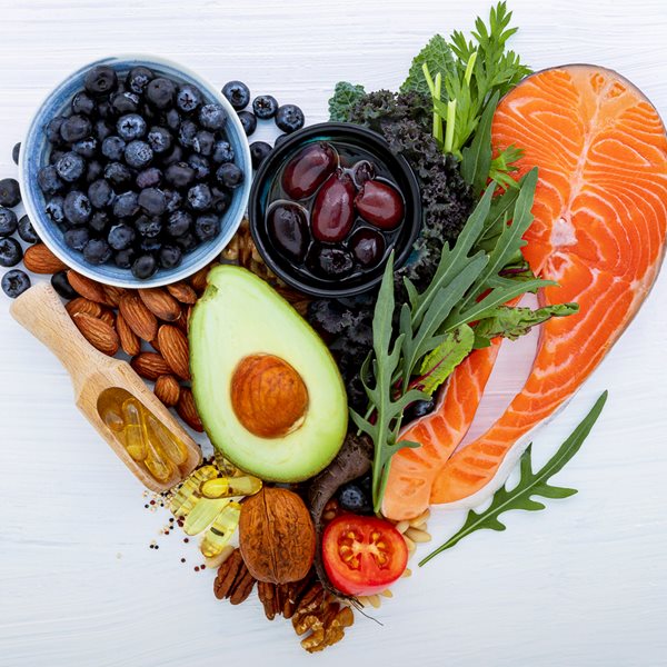 Όλα όσα πρέπει να γνωρίζεις για τα 'καλά' και 'κακά' λιπαρά