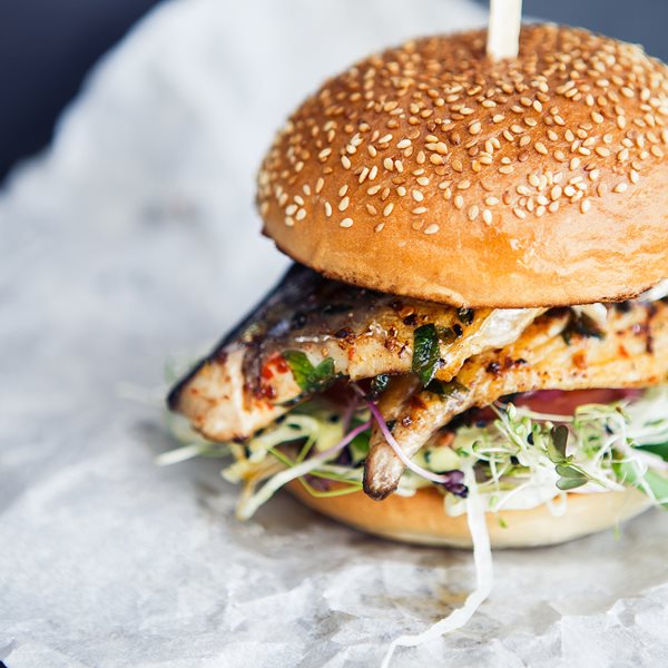 Αξίζει να δοκιμάσεις αυτό το fish burger