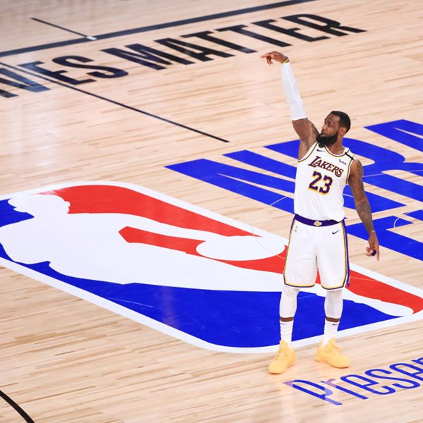 Ο LeBron James ασκεί τη μεγαλύτερη επιρροή στις αμερικάνικες εκλογές