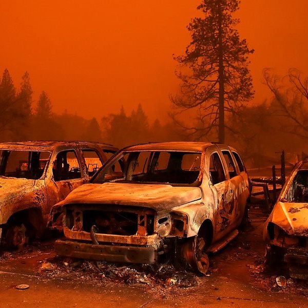 Φωτογραφίες από την καταστροφική πυρκαγιά της Καλιφόρνιας