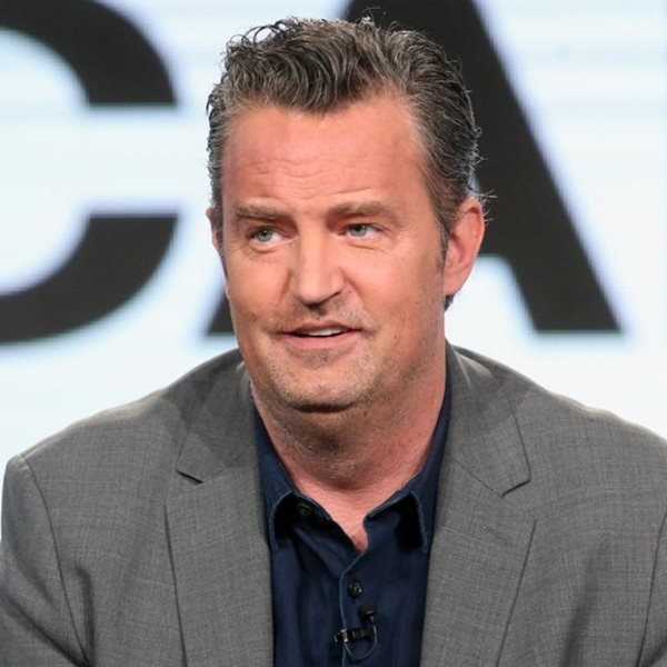 Καμία έκπληξη, το βιβλίο του Matthew Perry ξεπουλάει