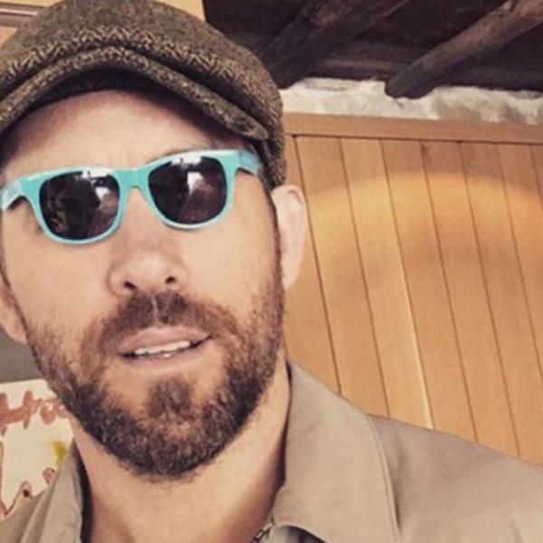 Ο Ryan Reynolds έχει κάτι να σου πει για τη μόδα των tiny sunglasses