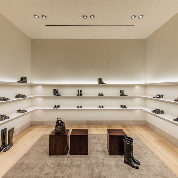 Massimo Duti: Νέο κατάστημα, νέα εμπειρία στον Πειραιά