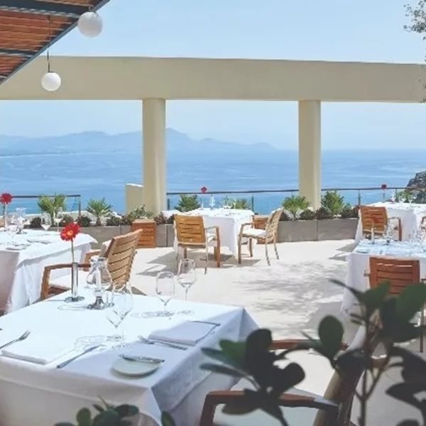 Η Λίνδος της Ρόδου μέσα από πέντε πιάτα