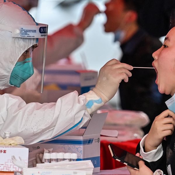 Μερικές απαντήσεις για το σκληρό lockdown στη Σαγκάη