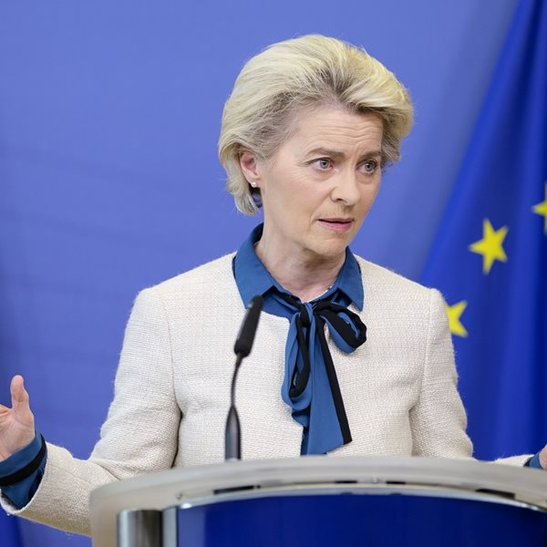 Η Ursula von der Leyen διαβεβαίωσε για την ευρωπαϊκή στήριξη στην Ουκρανία