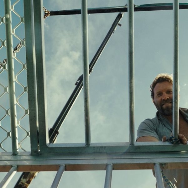 Esquire αποκλειστικό: O Jai Courtney από τα 'Επικίνδυνα Πλάσματα' είναι ένας απολαυστικός 'κακός'