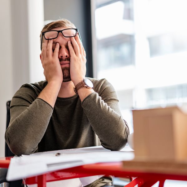 Τι είναι η ομίχλη που νιώθουν πολλοί ασθενείς που ανάρρωσαν από Covid-19