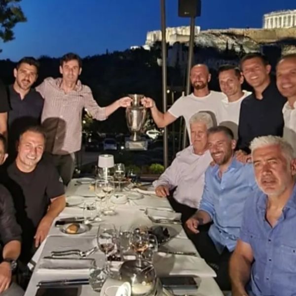 Το επικό reunion της Εθνικής 19 χρόνια μετά το Euro 2004