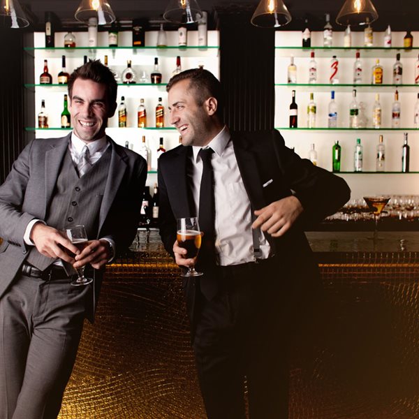 Όλα όσα θα ήθελες να κάνεις σε ένα bar πριν πεθάνεις