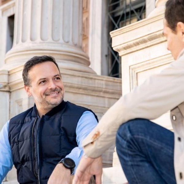 O Χάρης Δούκας θα αφήσει την Πανεπιστημίου στη ησυχία της