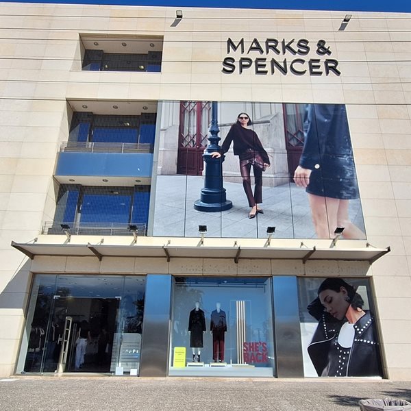 Η Marks & Spencer αναβαθμίζει την εμπειρία στα καταστήματά της στην Ελλάδα με στοχευμένες επενδύσεις υψηλής αισθητικής