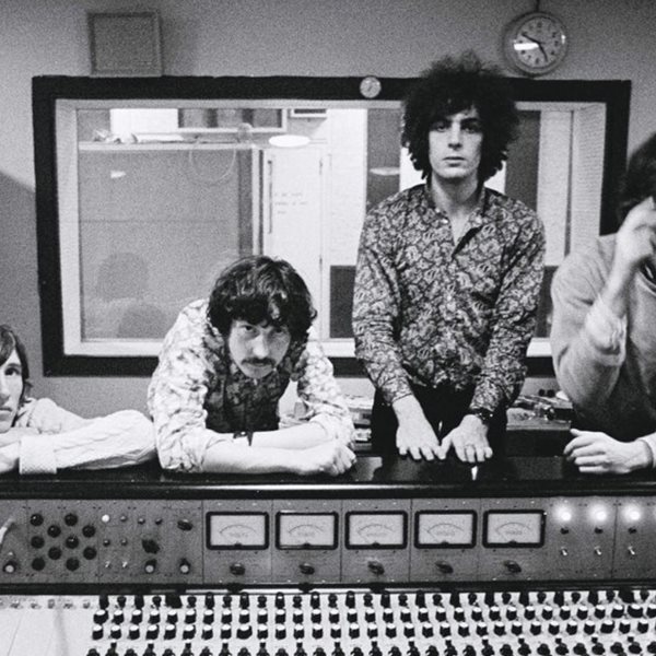 5 τραγούδια που αποδεικνύουν τη μουσική ιδιοφυία του Syd Barrett