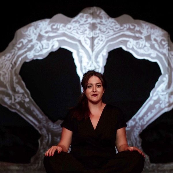 Η Κίρκη Καραλή θα παίζει με τον έρωτα μέχρι να περάσει η μπογιά του