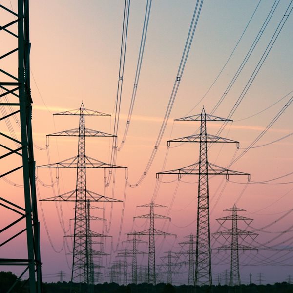 Πώς εξηγείται η ακρίβεια στην ελληνική αγορά ηλεκτρισμού