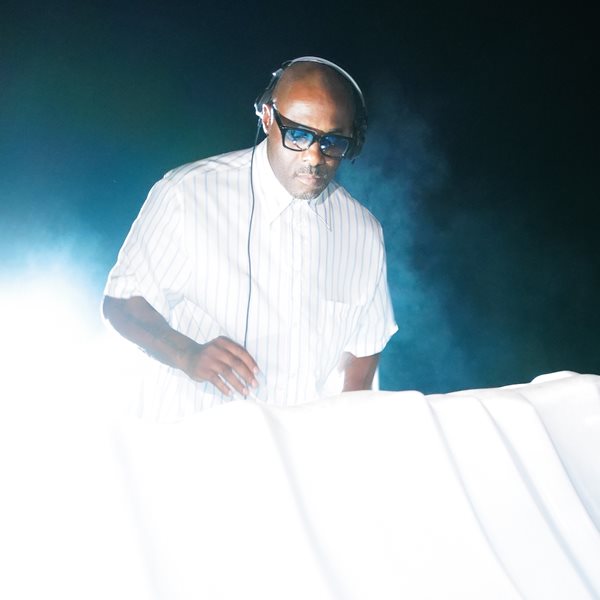 Ο Idris Elba και η Ηλιάνα Παπαγεωργίου διασκέδασαν στο exclusive Grey Goose party στην Ίμπιζα