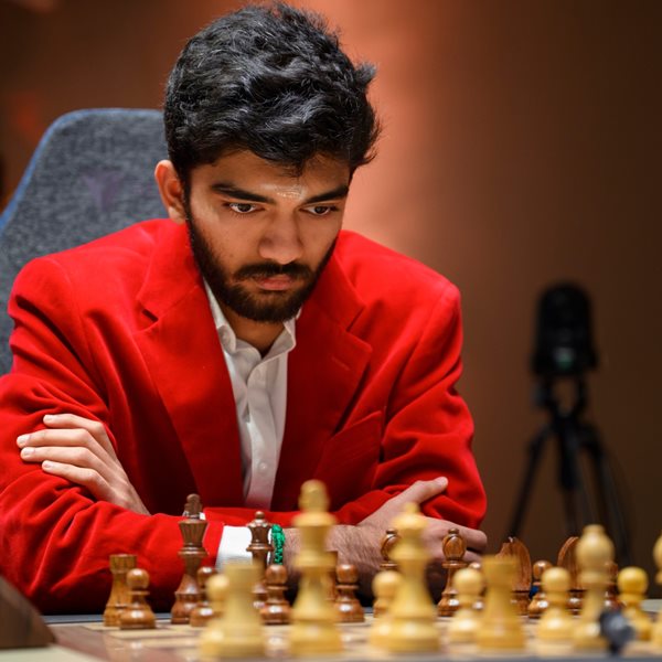 O νέος αυτοκράτορας στο σκάκι νίκησε και το "παιδί-θάυμα"