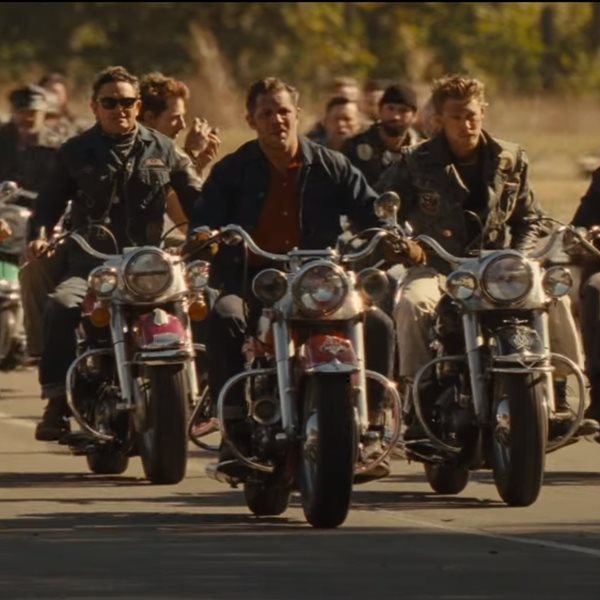 Nέο trailer του The Bikeriders με τον Austin Butler και τον Tom Hardy