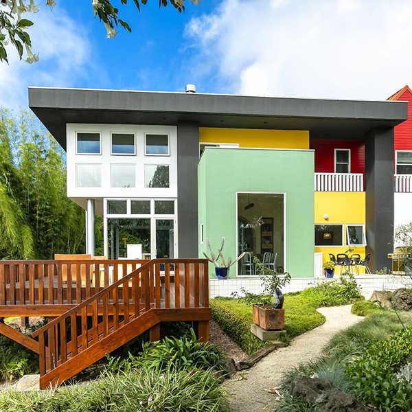 Πλέον μπορείς να αγοράσεις το dream house του Ettore Sottsass στην Χαβάη