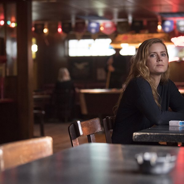 Μήπως το Sharp Objects είναι η σειρά του καλοκαιριού;