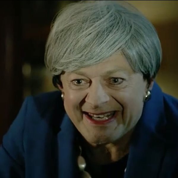 Επικός Andy Serkis, μεταμορφώνεται σε Gollum Τheresa May