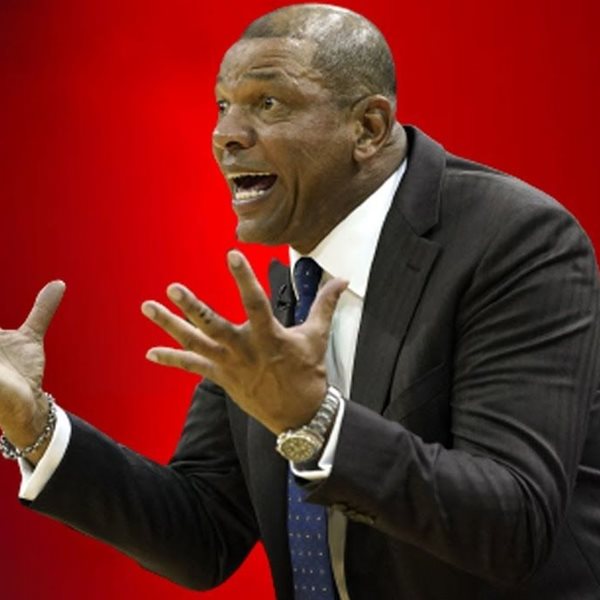 Γιατί οι Bucks δεν διώχνουν τον προπονήτη τους παρά τις αποτυχίες