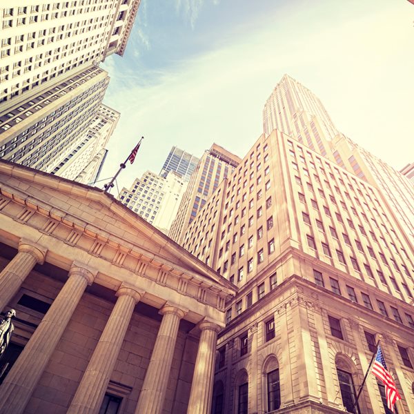 Πώς η Wall Street εμβολιάστηκε και παρέμεινε covid free