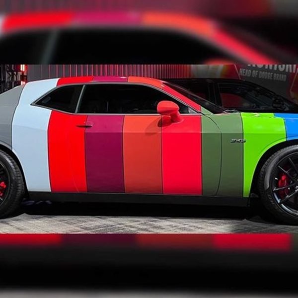 14 χρώματα για το αμάξωμα του Dodge Challenger
