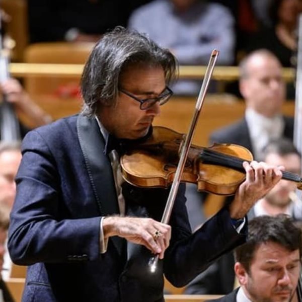 Η Yuja Wang και ο Λεωνίδας Καβάκος σε μια μουσική συνάντηση κορυφής