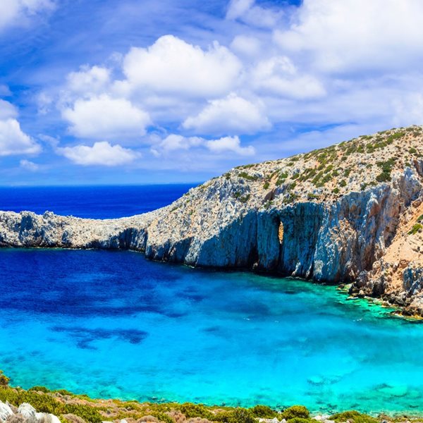 Όλοι αποθεώνουν το ελληνικό "νησί των πειρατών" γιατί τα έχει όλα