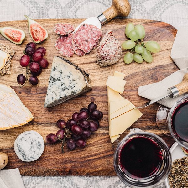 Κρασί & τυρί: Tέλειος γάμος ή σίγουρο διαζύγιο;