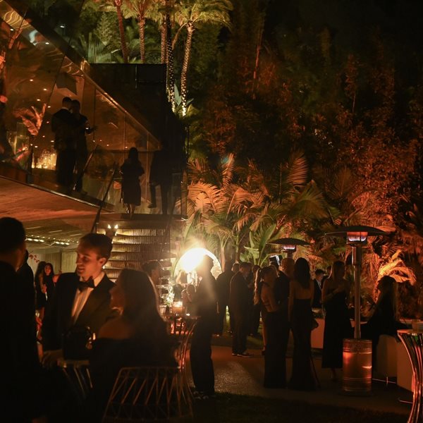 To Esquire Greece στο πιο hot Pre-Oscar party | Ο Γιώργος Σατσίδης ήταν στην θρυλική έπαυλη Sheats-Goldstein στο Beverly Hills υπό τους ήχους του DJ Diplo!