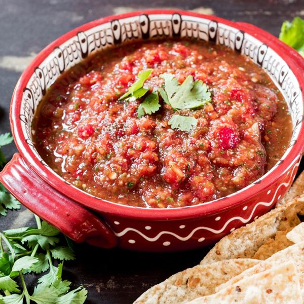 Η απόλυτη μεξικάνικη salsa με τσίλι και πώς θα την φτιάξεις