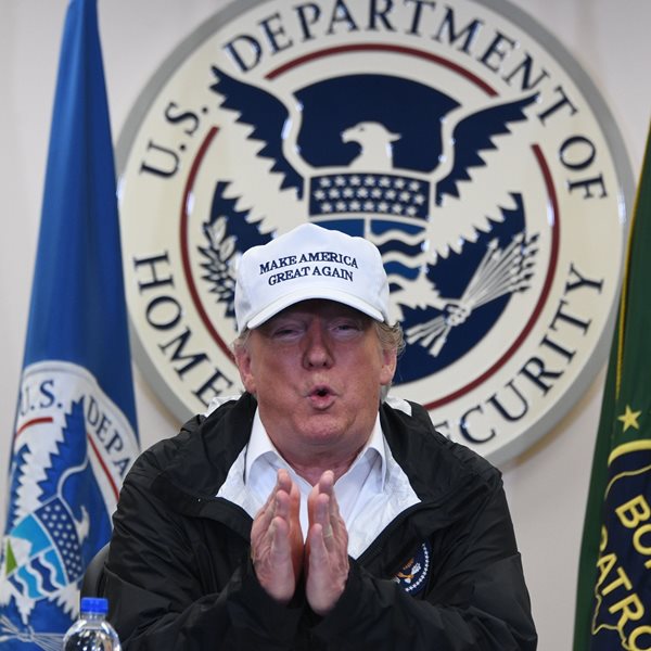 Οι 25 εταιρείες που πληρώνουν 115 εκ. δολάρια ετησίως στον Donald Trump