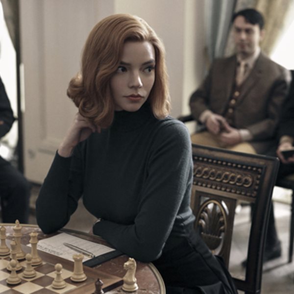 Πρωταθλήτρια στο σκάκι μηνύει το Netflix για το The Queen's Gambit