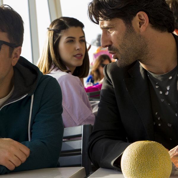 Στο "Περιμένοντας τη Νονά" ο Θανάσης Τσαλταμπάσης και ο Λευτέρης Ελευθερίου είναι "εσύ και ο κολλητός σου"