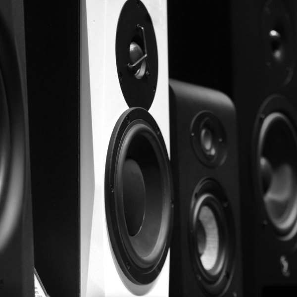 Ο ήχος που… ψάχνεις για το σπίτι και θα σε βγάλει ασπροπρόσωπο το Πάσχα