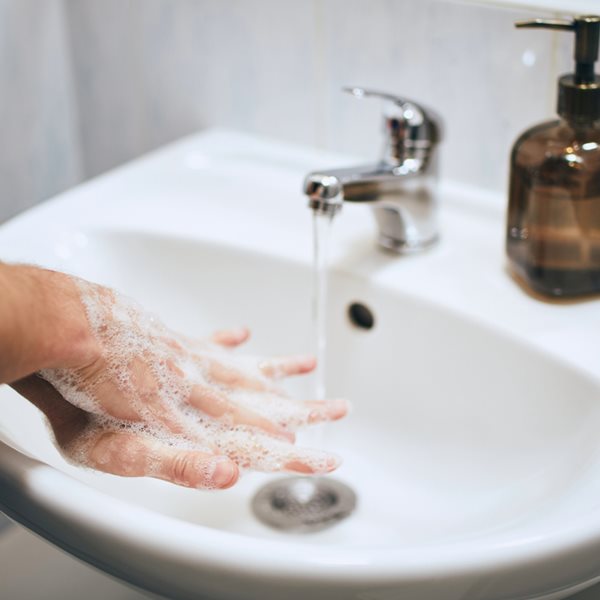 Η ρουτίνα που πρέπει να ακολουθούμε κάθε φορά που επιστρέφουμε σπίτι