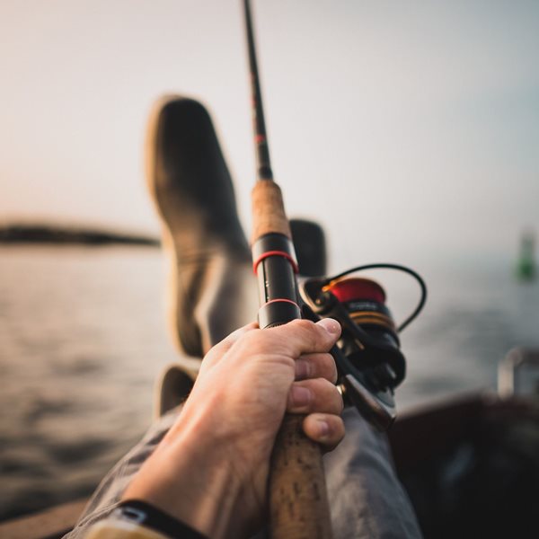 Οι πραγματικοί άντρες επιλέγουν το ψάρεμα