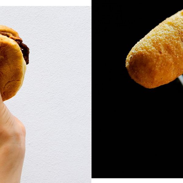 Το burger με κροκέτα είναι η νέα άφιξη στο junk food