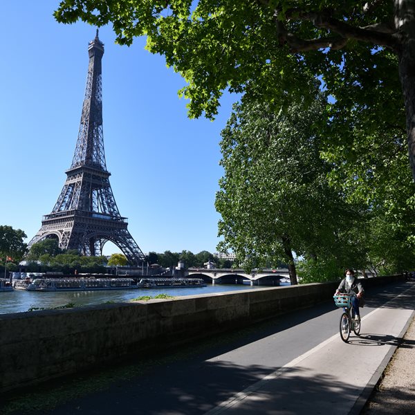 Ο κορονοϊός χορεύει την Ευρώπη σε ρυθμούς lockdown