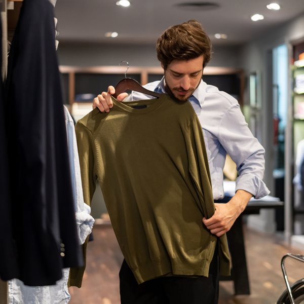 Το λιανεμπόριο άνοιξε, το αγοραστικό κοινό δε συγκινήθηκε