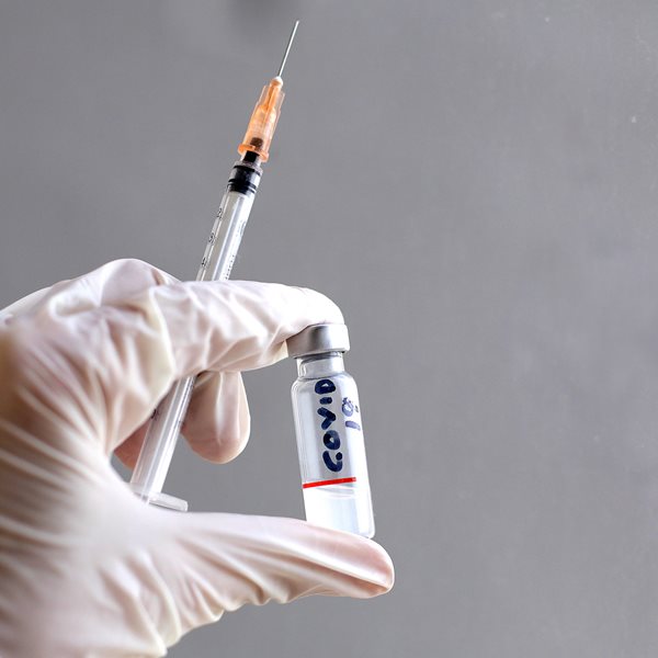 Eρωτήματα και αβεβαιότητες για το ελπιδοφόρο εμβόλιο των Pfizer-BioNTech